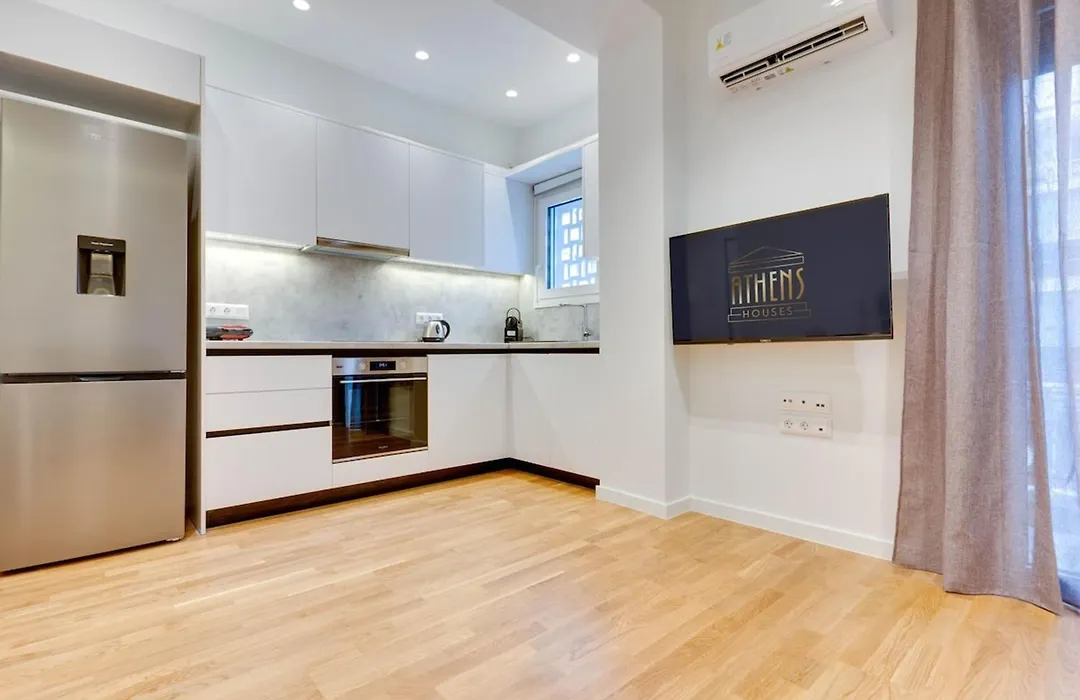 Elegant Flat 5 Walk To Metro Panormou-1